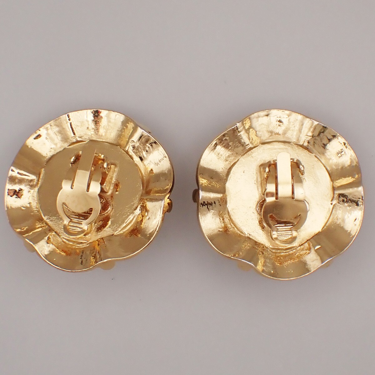 Chanel Vintage Clip-On Metal with Faux Pearl