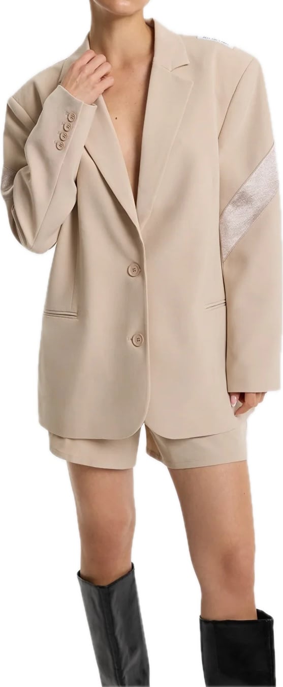blazer beige logo schouder