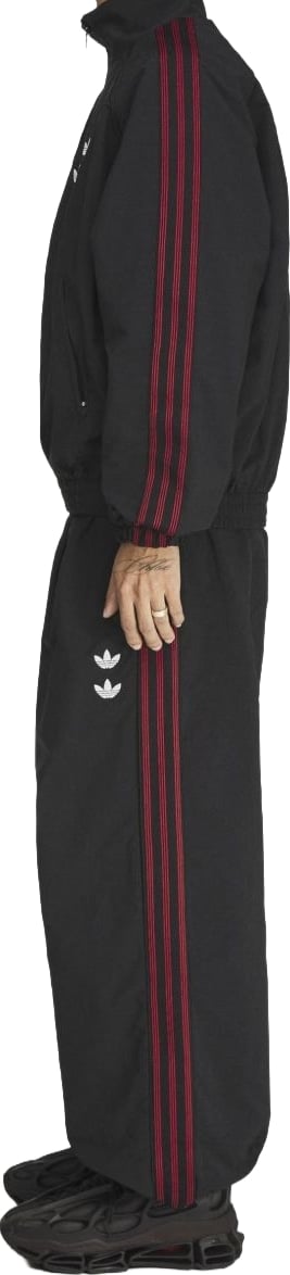 Sweaters Black