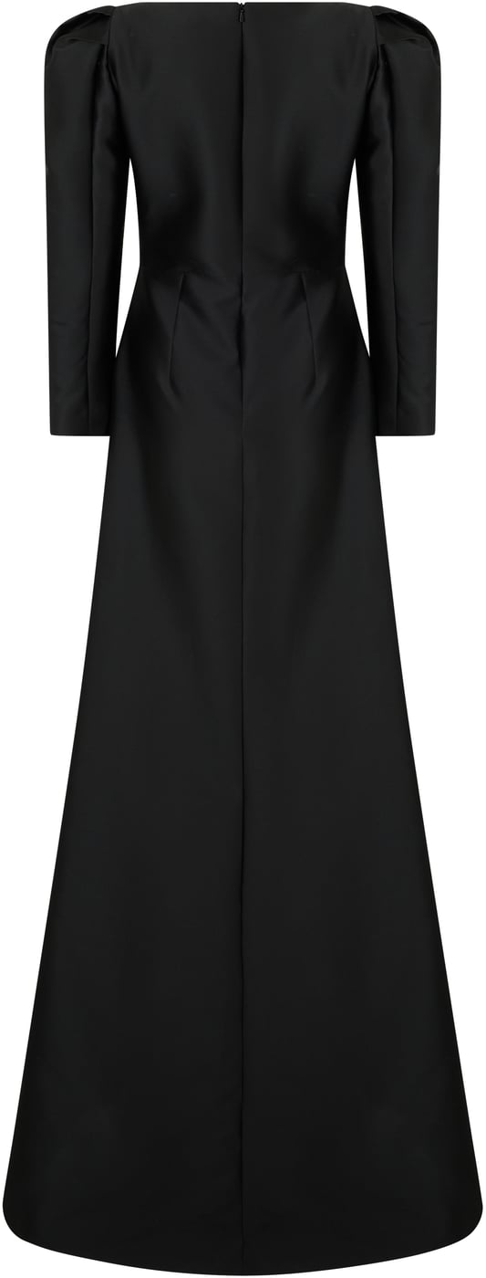 Elegant long black dress with a V-neck