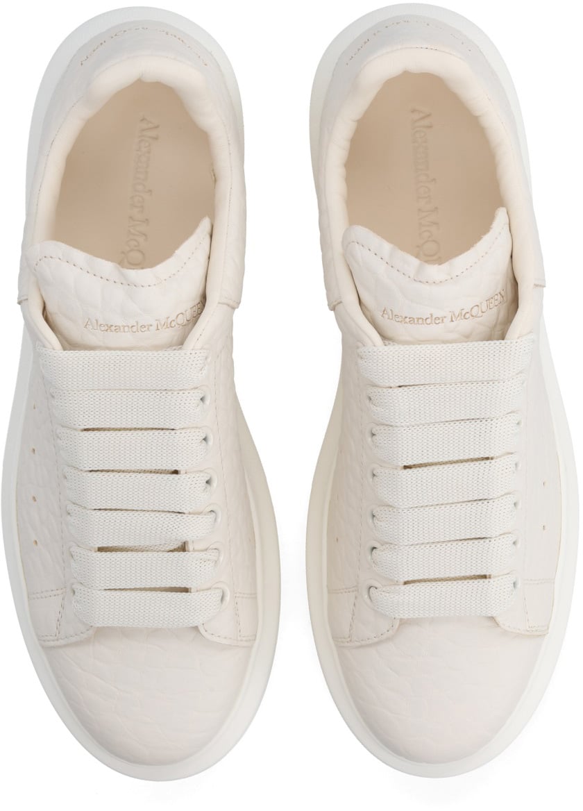 "OVERSIZE" SNEAKER