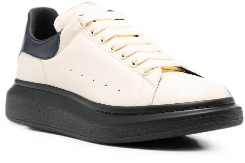 Sneakers White