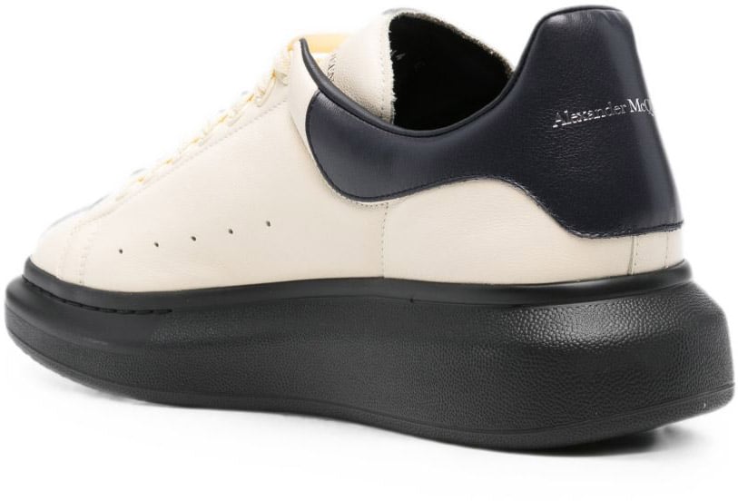 Sneakers White