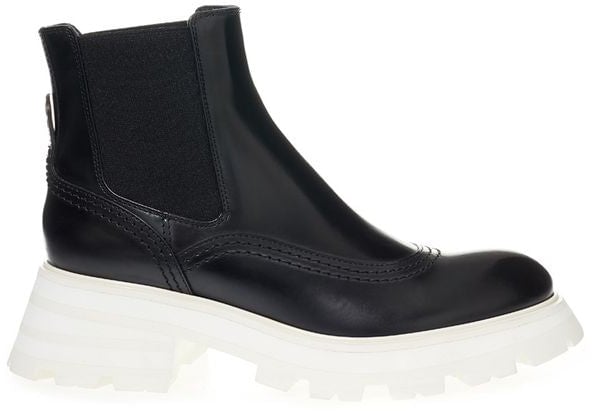 Alexander McQueen Black Leather Chelsea Boots
