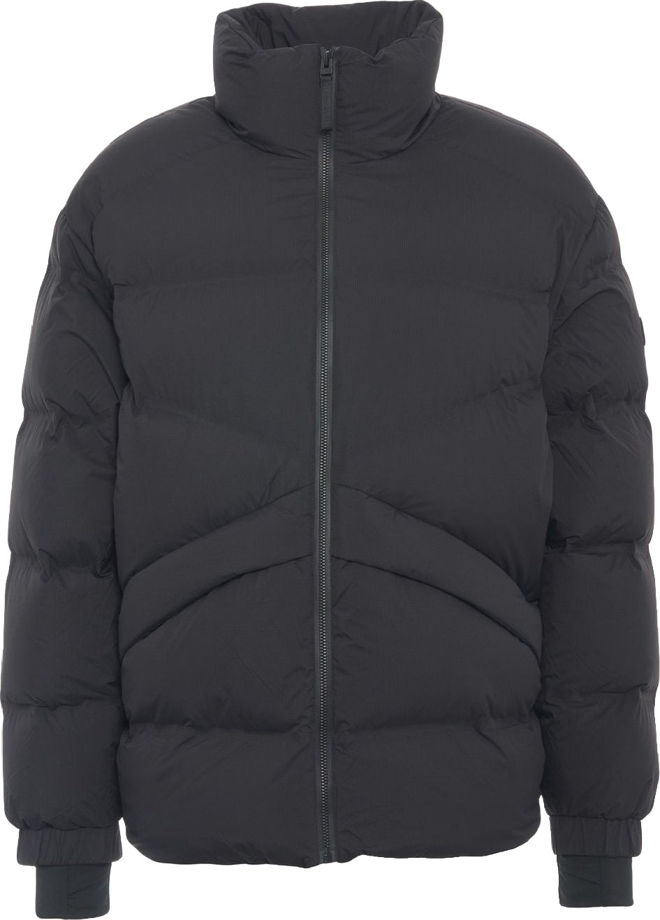 Puffer jacket with stand-up collar