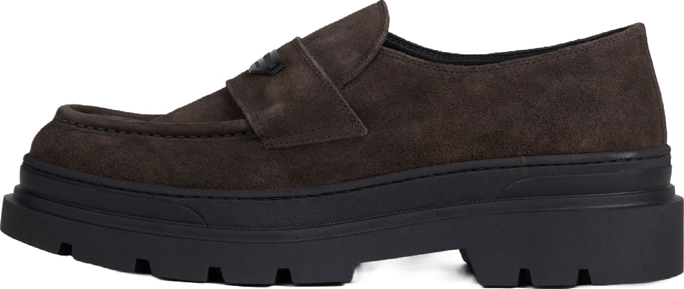 "Harvell" coffee loafers in suede with 3D logo plate and welted track sole