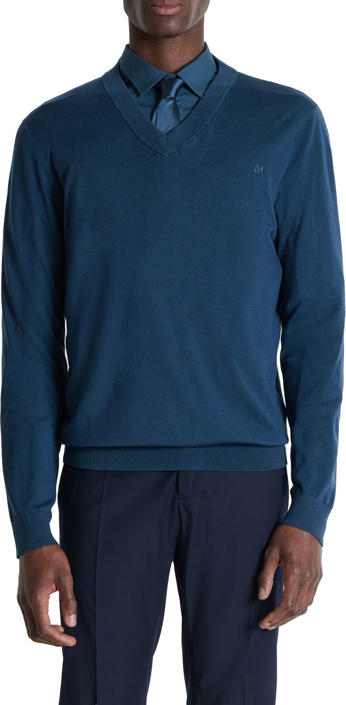 Navy blue regular-fit long-sleeve V-neck sweater in super-soft wool blend
