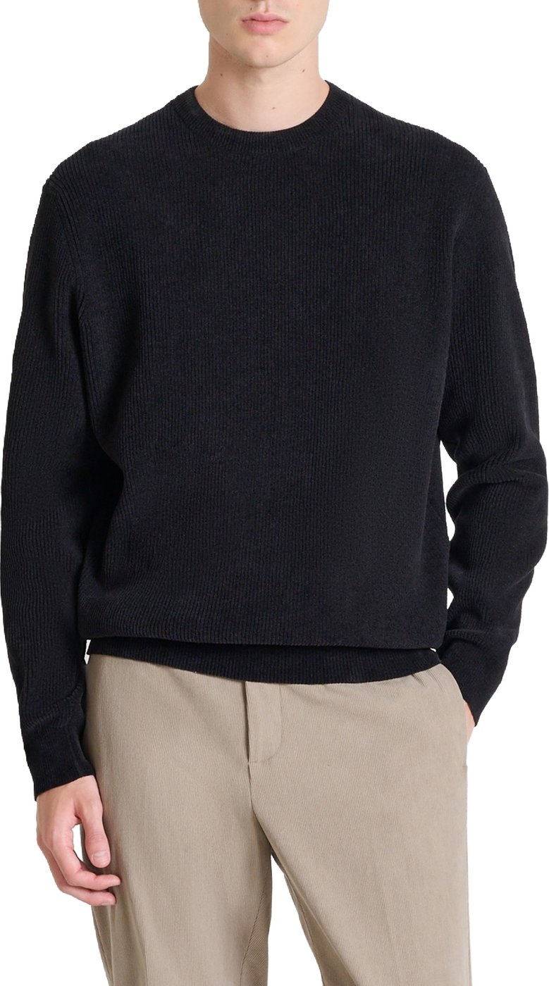 Black regular-fit long-sleeve crew-neck sweater in super-soft cotton blend