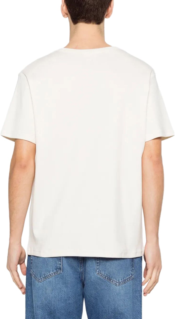 t-shirt beige