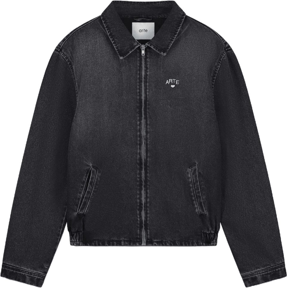 CLASSIC WASHED DENIM JACKET