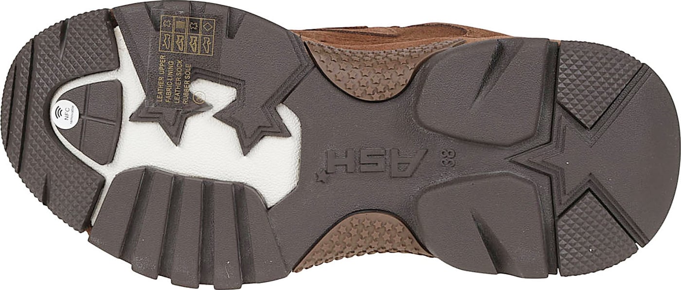 Addict Sneakers Brown
