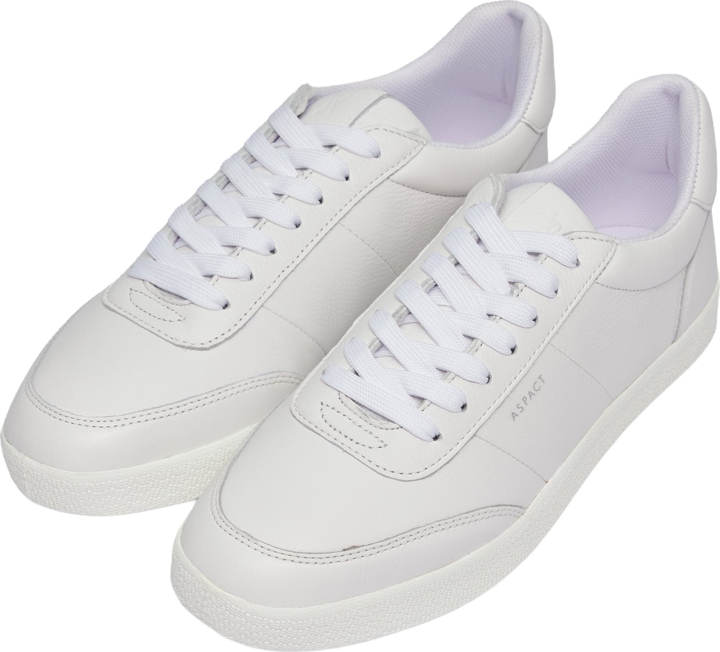 Alpha Sneaker White/White