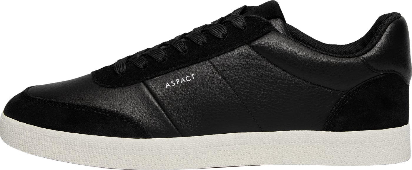 Alpha Sneaker Black/Black