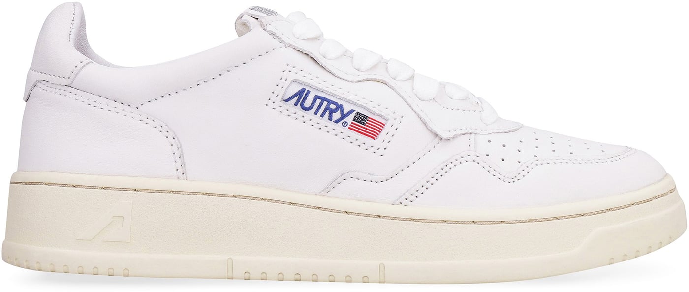 Medalist leather low-top sneakers