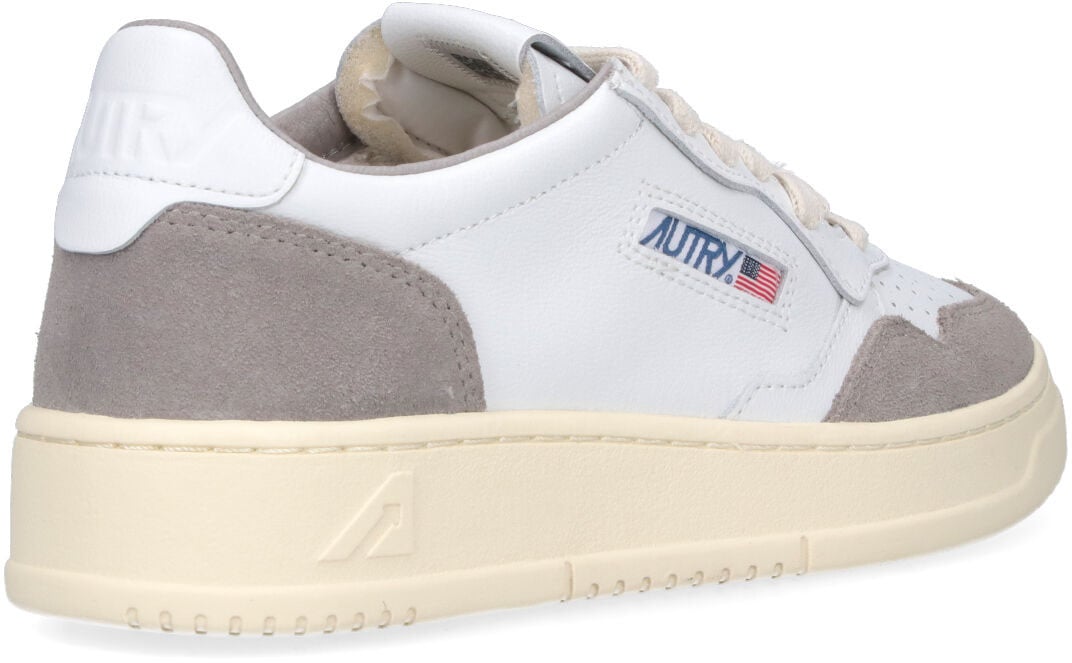 "Medalist" Low Sneakers White
