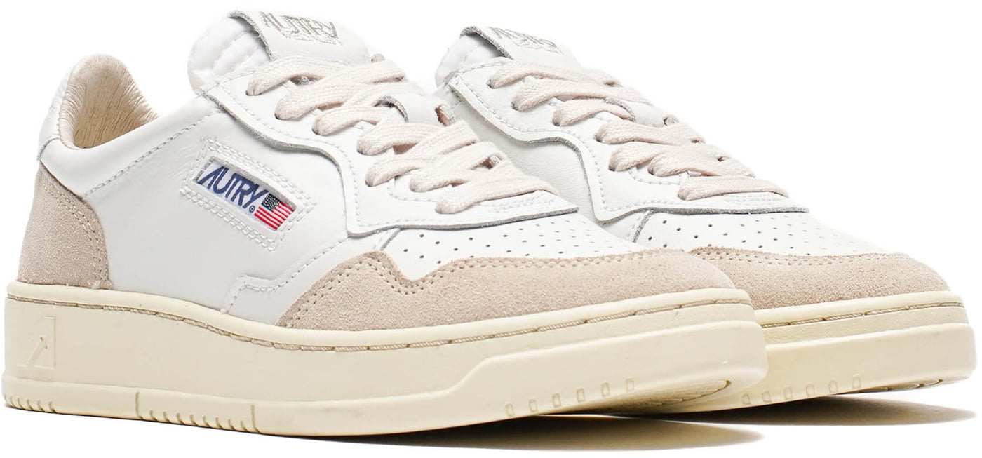 sneakers white