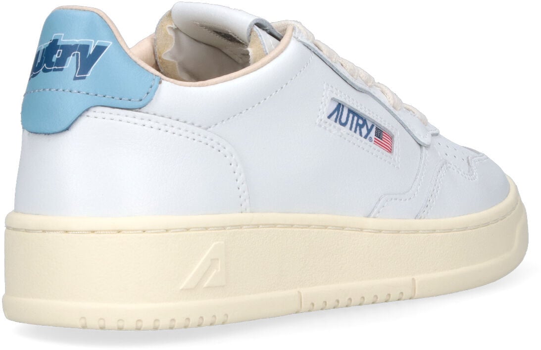 "Medalist" Low Sneakers White