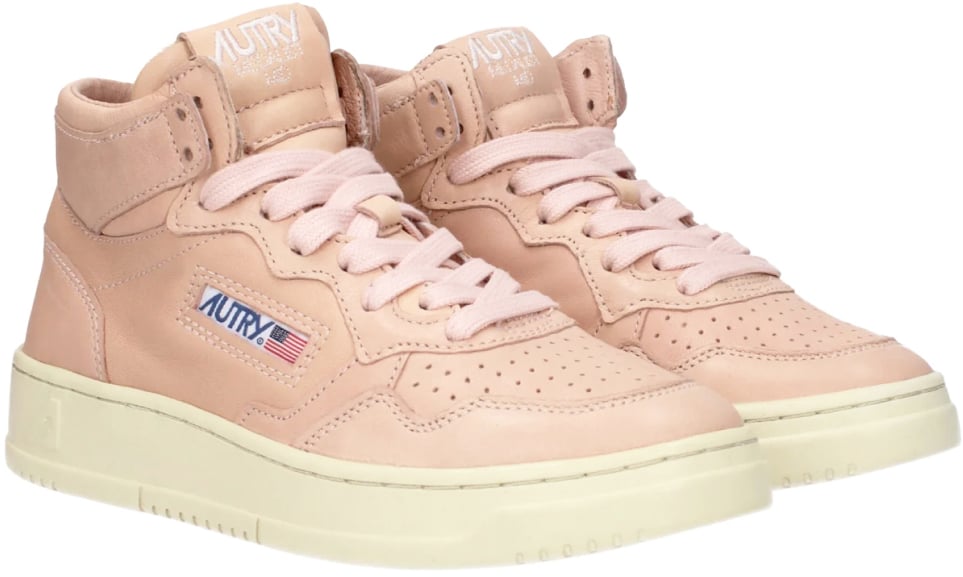 Medalist 01 Mid Sneakers