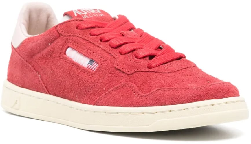 Medalist Flat Low Sneakers