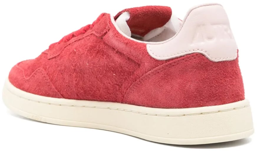Medalist Flat Low Sneakers