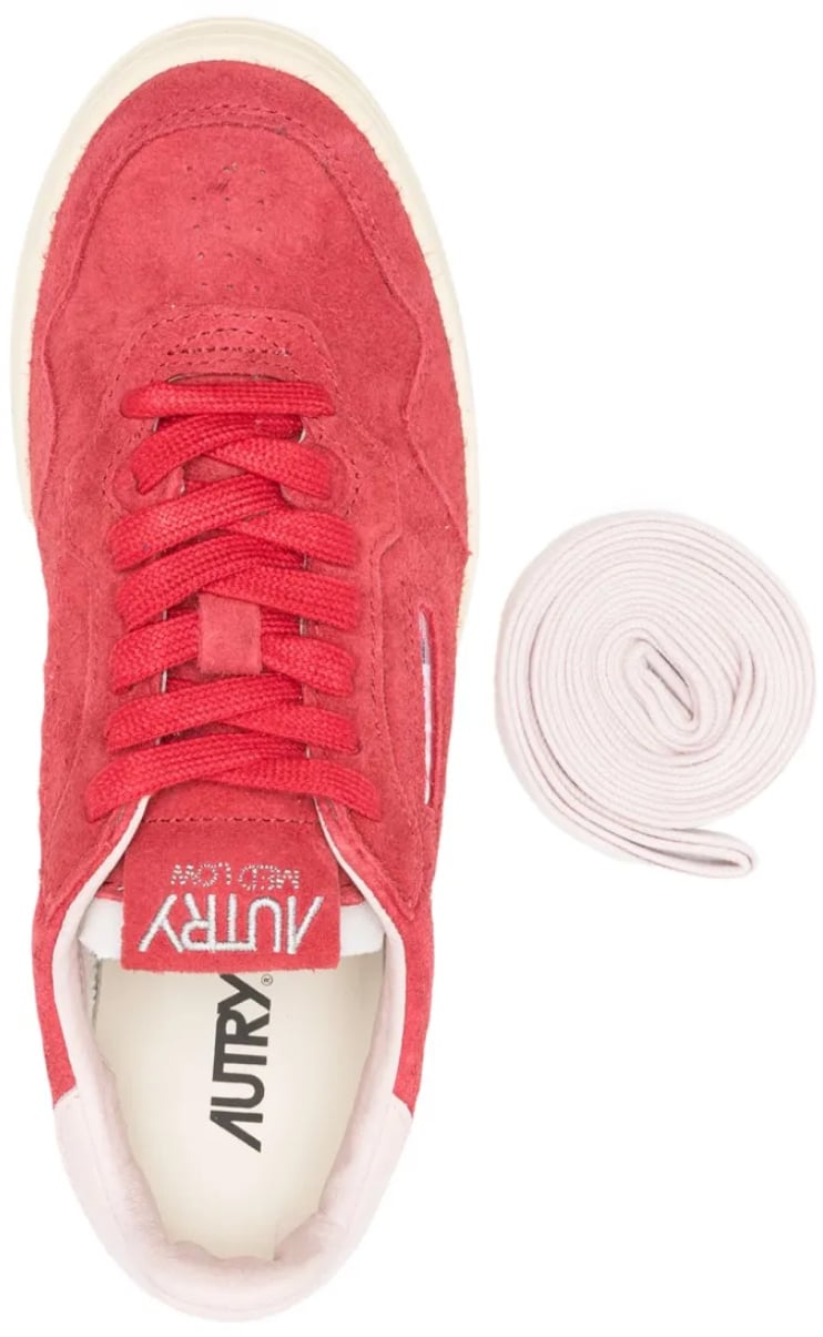 Medalist Flat Low Sneakers