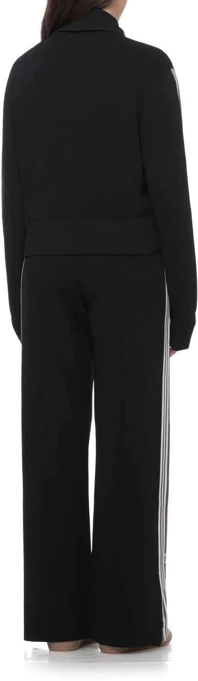 Sweaters Black