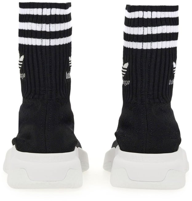 SNEAKER SPEED