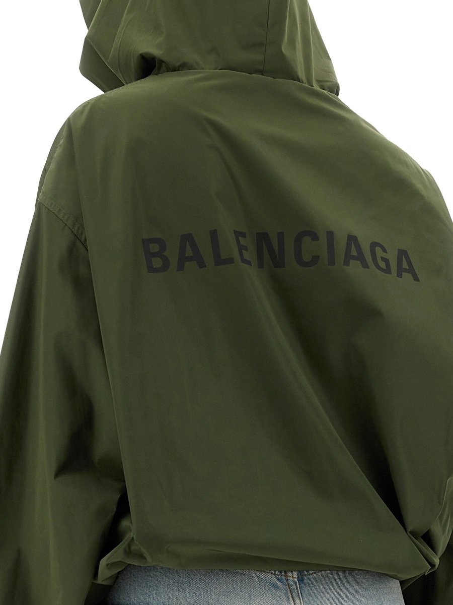 HOODED JACKET