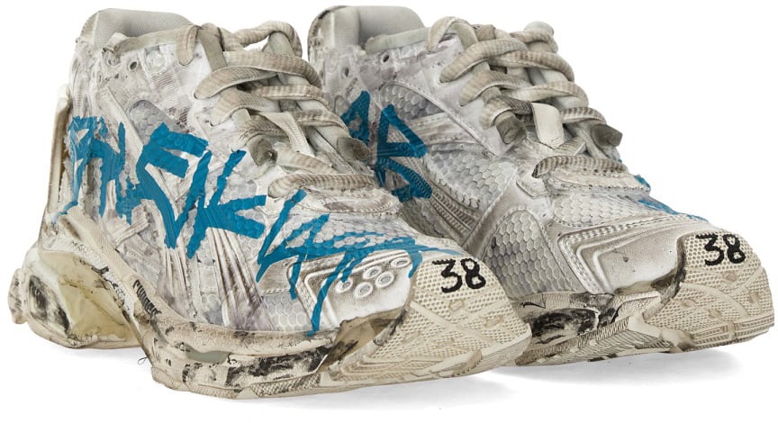 SNEAKER RUNNER