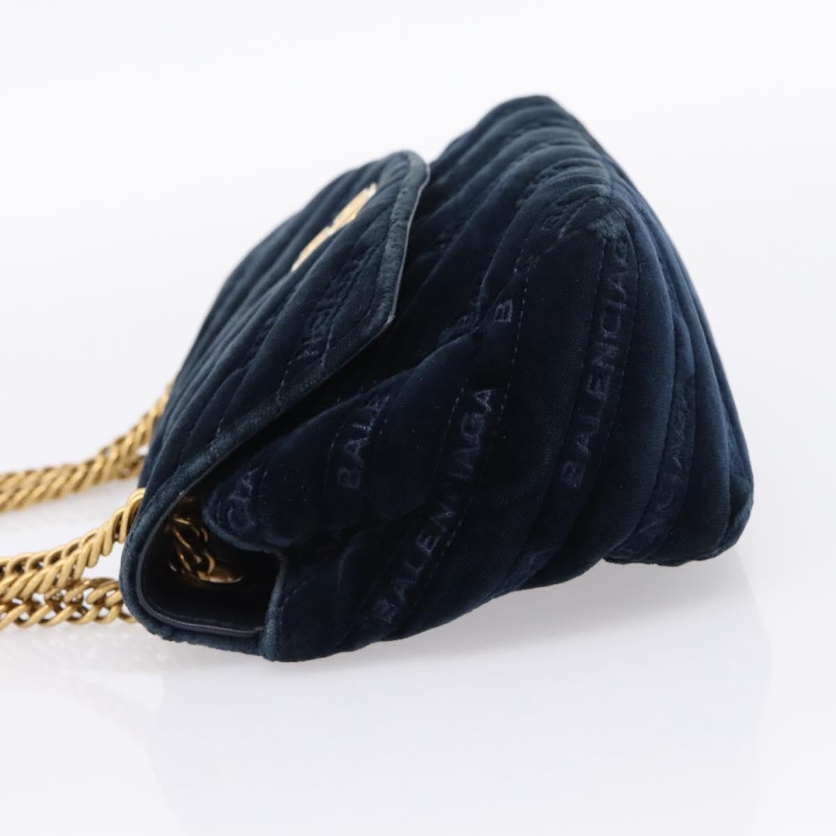 Balenciaga BB Chain Round Quilted Velvet Large