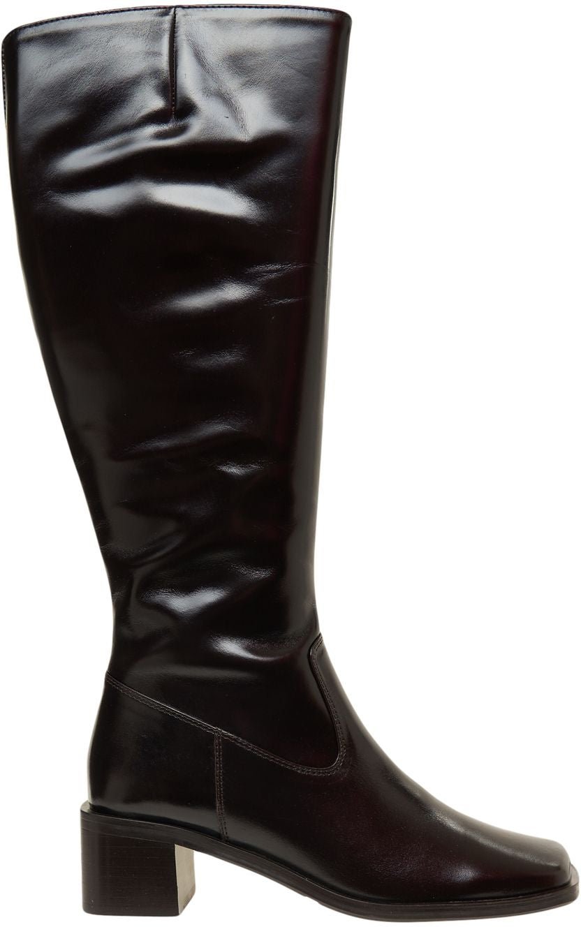 Leather boots