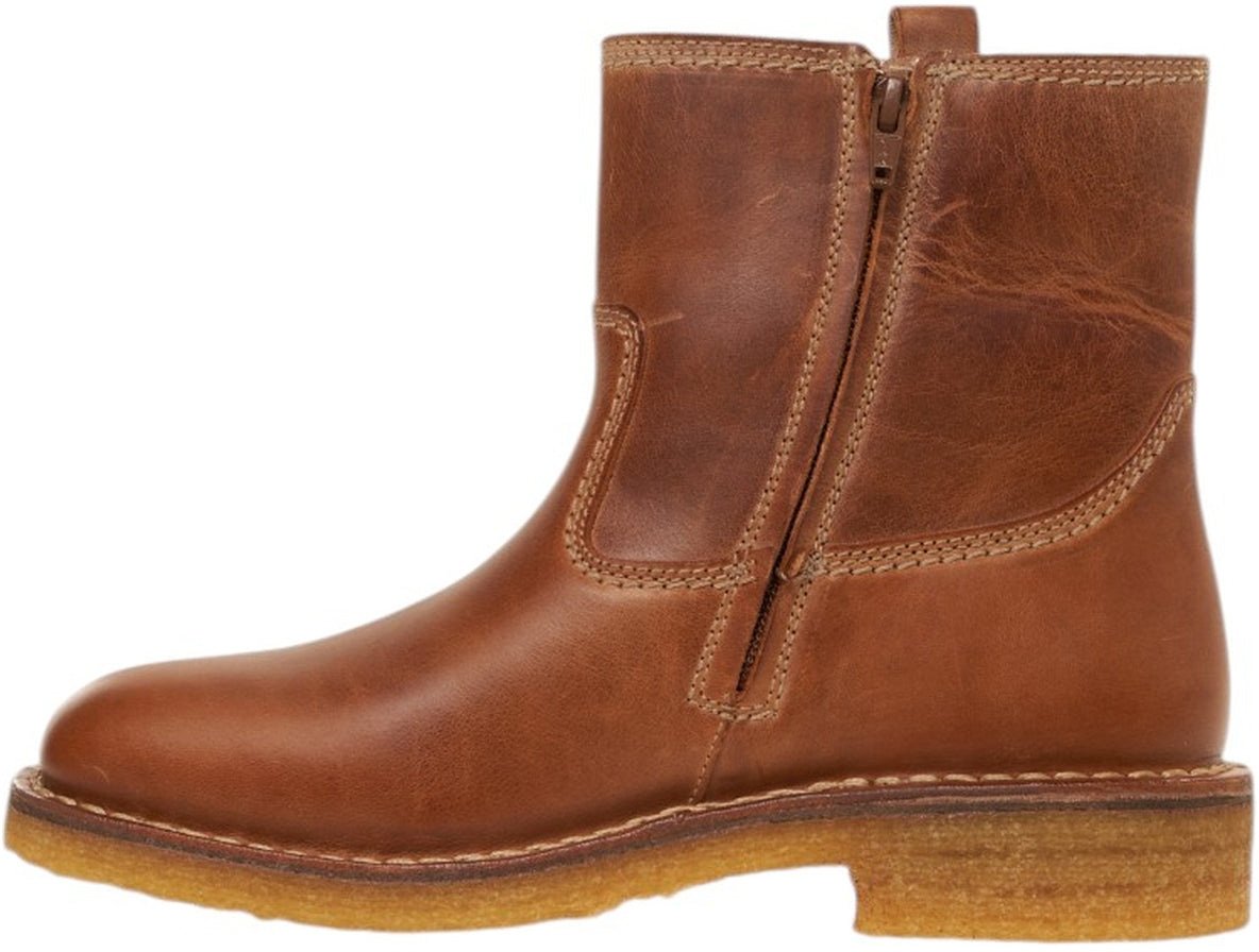 Leather boots
