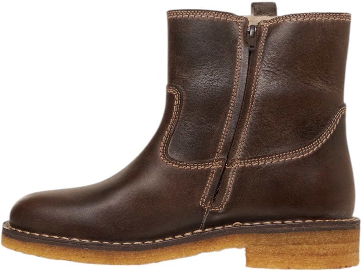 Leather boots