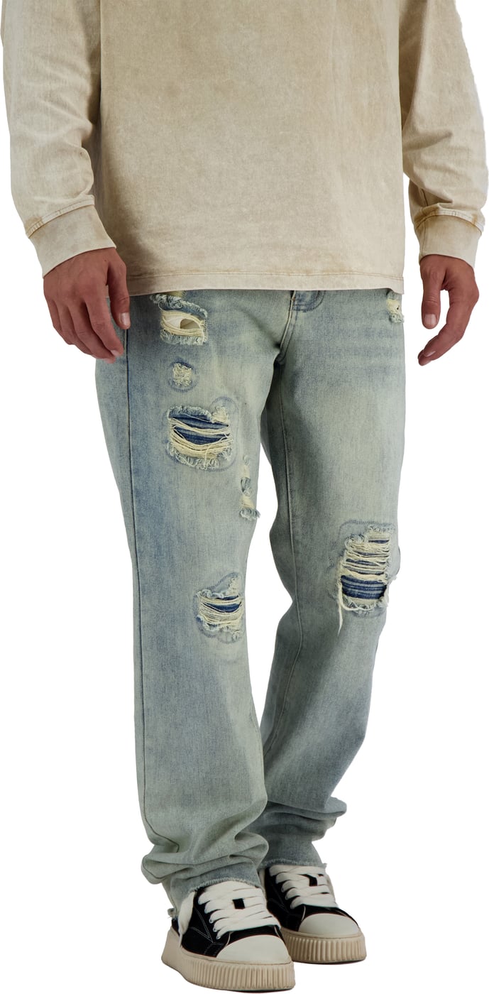 DISTRESSED DENIM