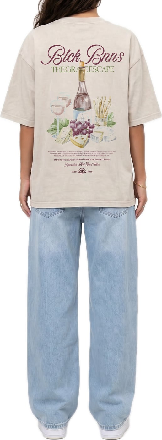 WINE TABLE TEE
