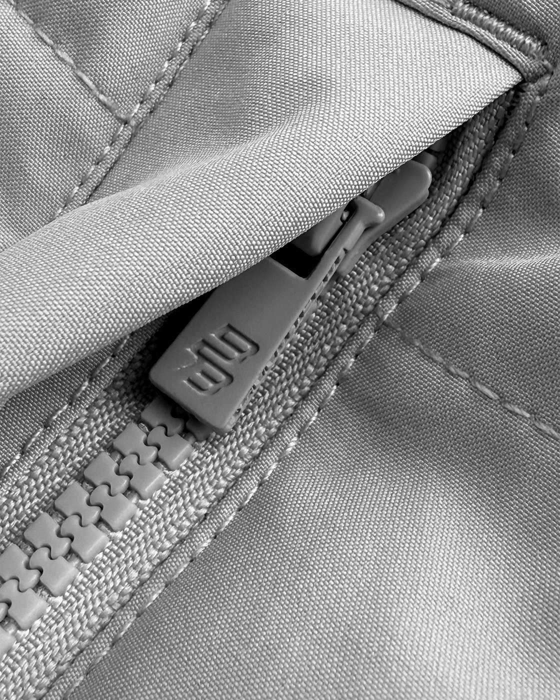 COMMANDER V2 JACKET.