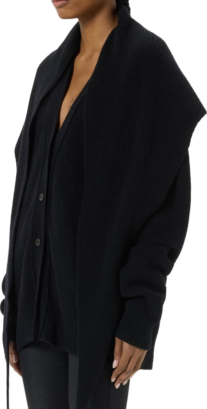 Sweaters Black