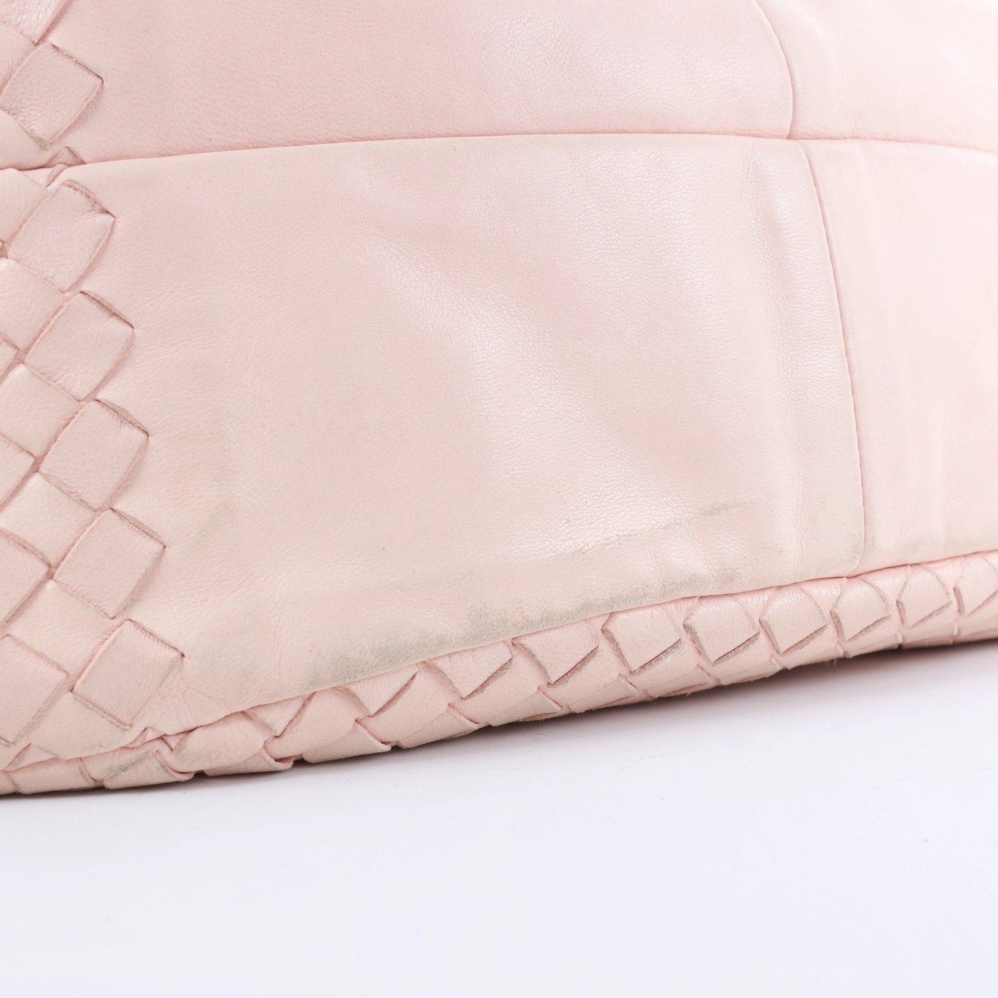 Bottega Veneta Campana Intrecciato Leather Shoulder bag in Pink 125787