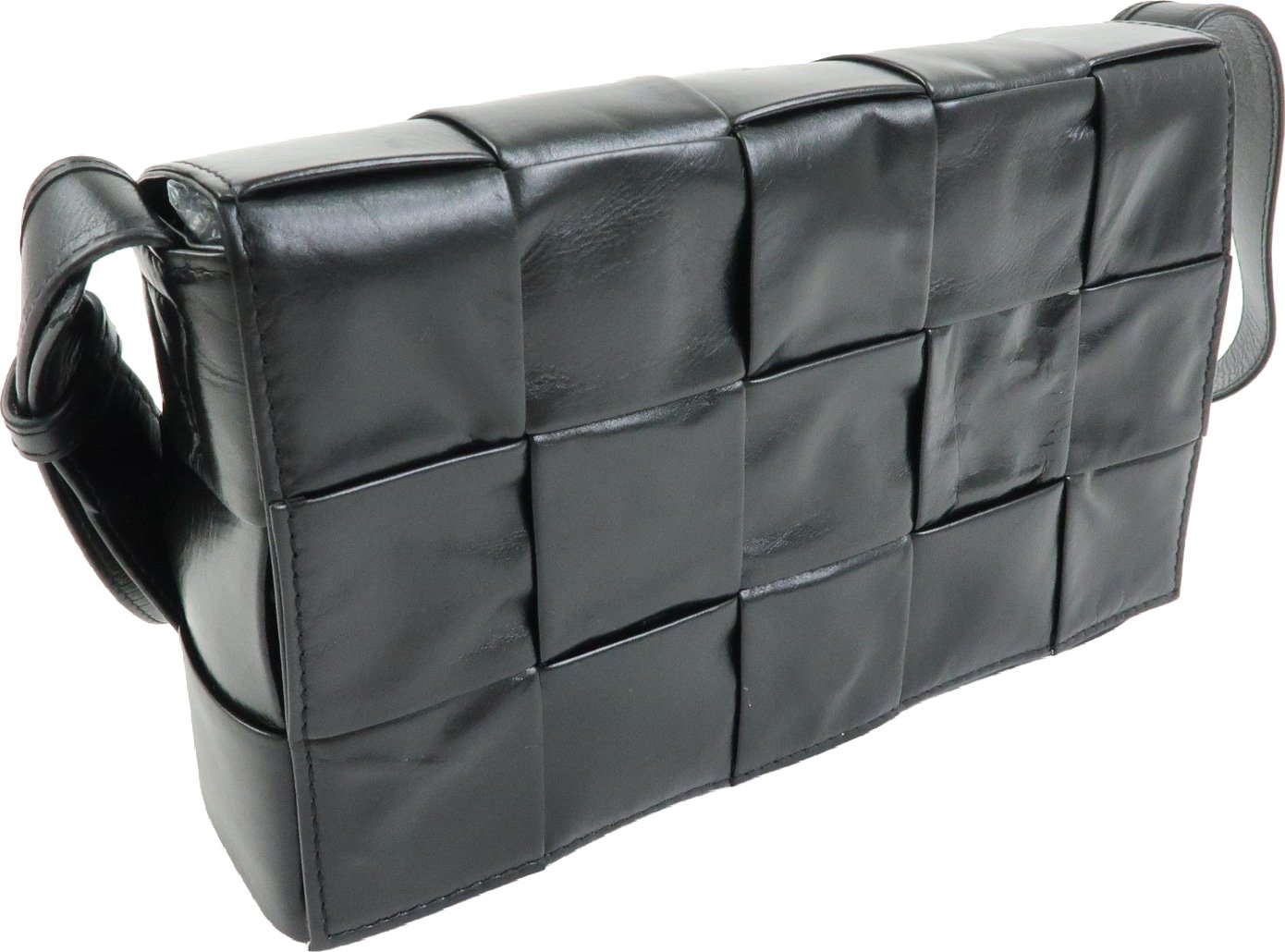 Bottega Veneta Cassette Maxi Intrecciato Leather Small