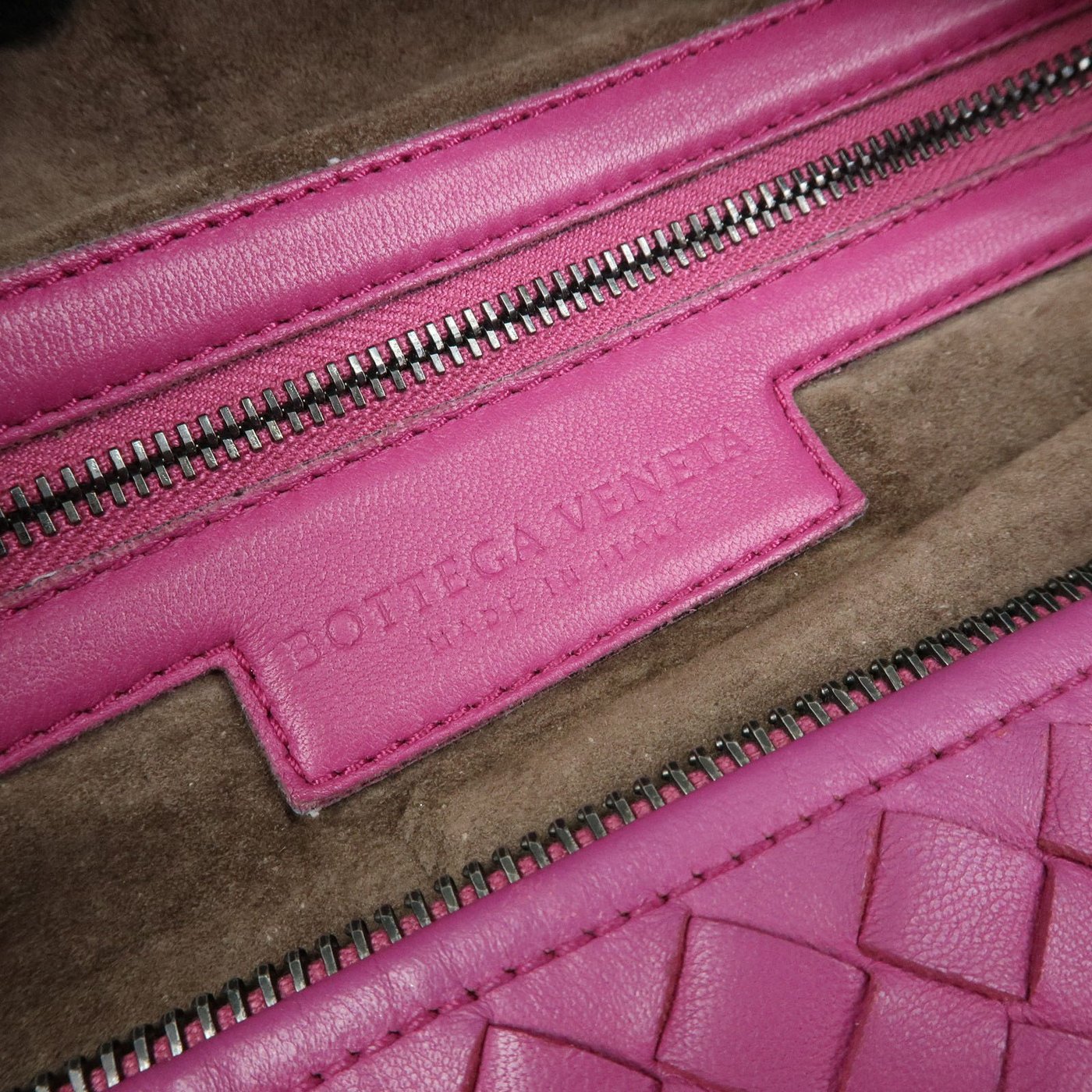 Bottega Veneta Boston Intrecciato Nappa Medium