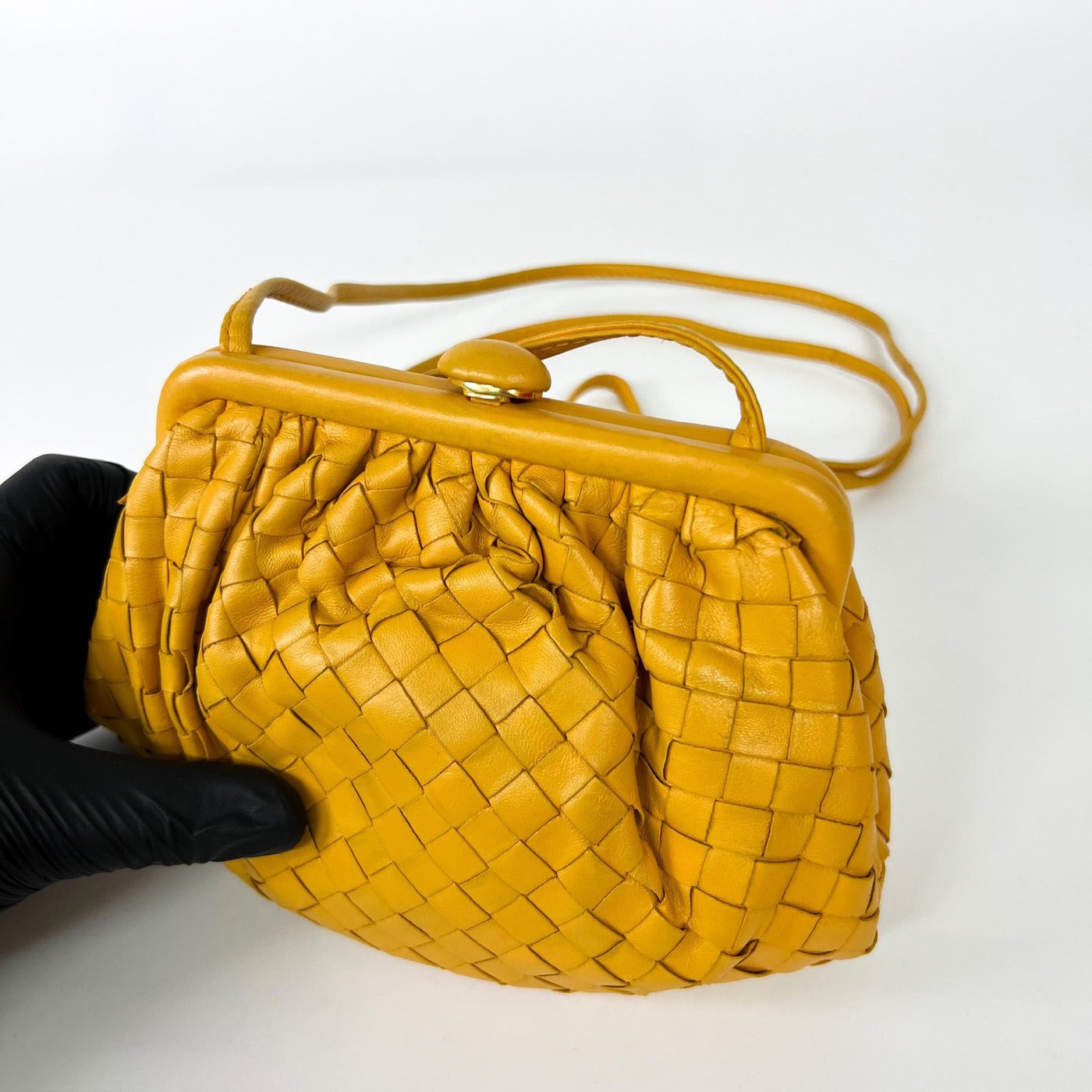 Bottega Veneta The Pouch Intrecciato Nappa Mini