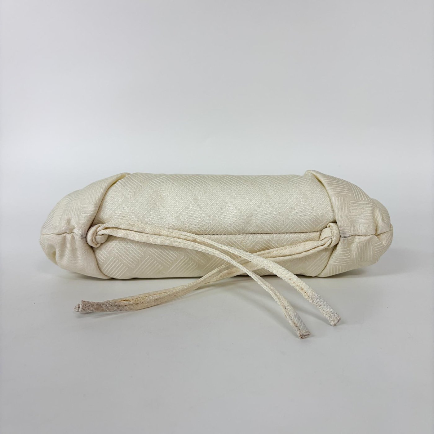 Bottega Veneta Point Leather Small