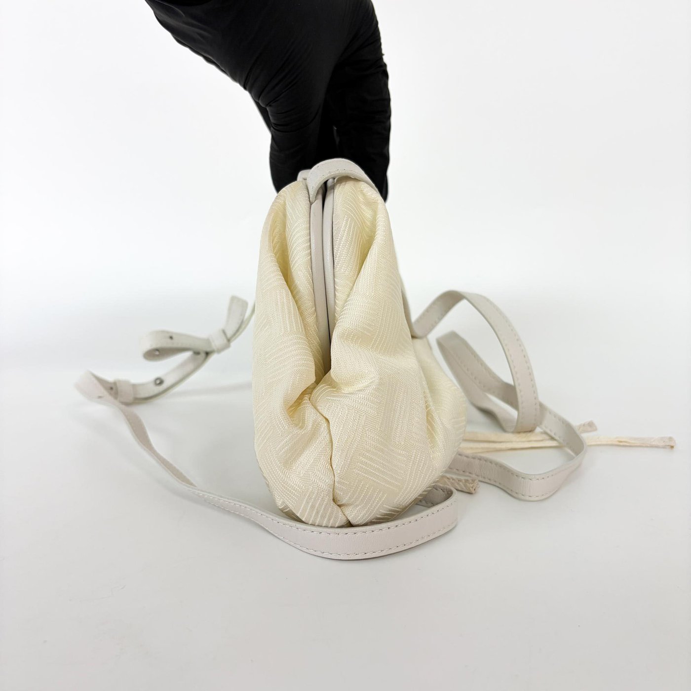 Bottega Veneta Point Leather Small