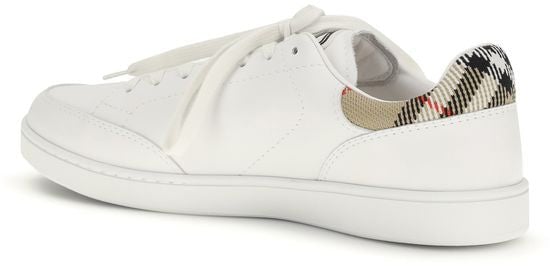 Burberry White Calf Leather Bos Taurus Low Top Sneakers