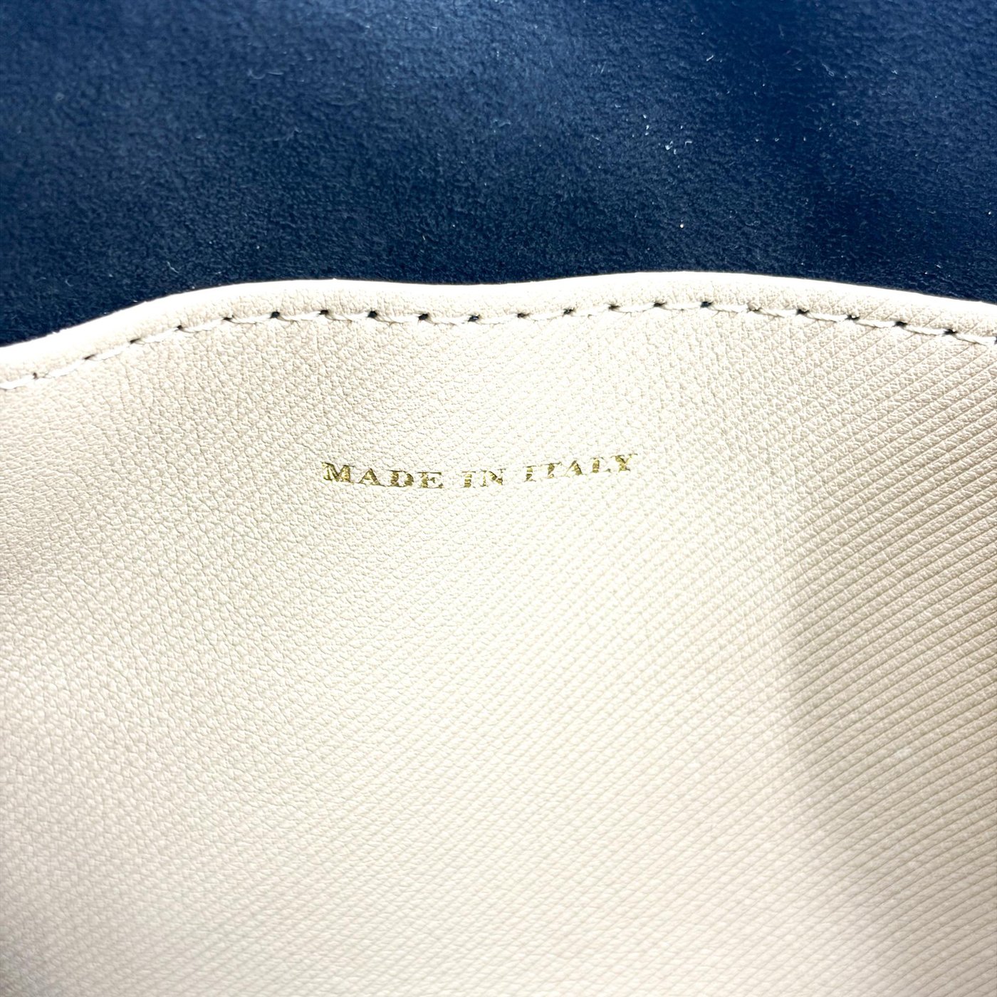 Burberry DK88 Top Handle Leather Medium