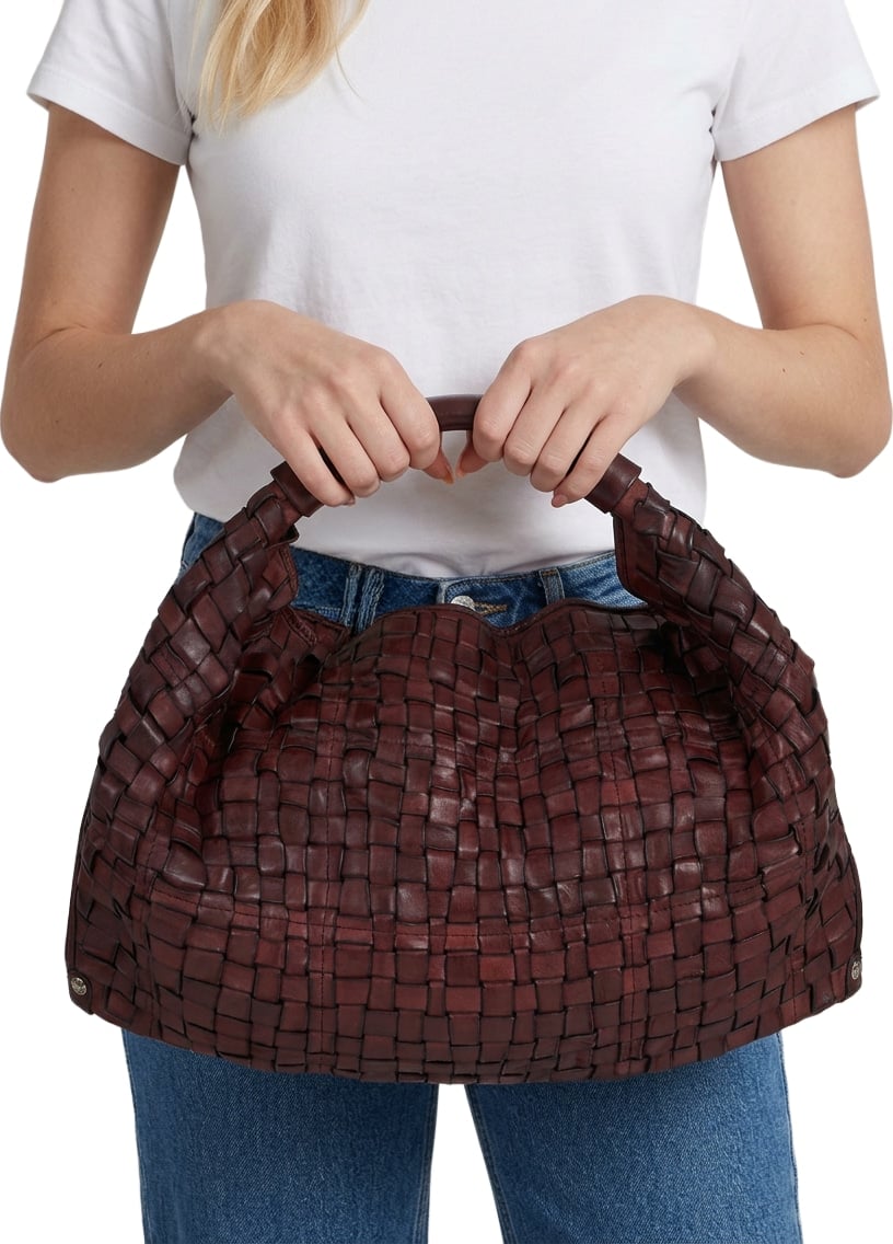 Handbag in leather