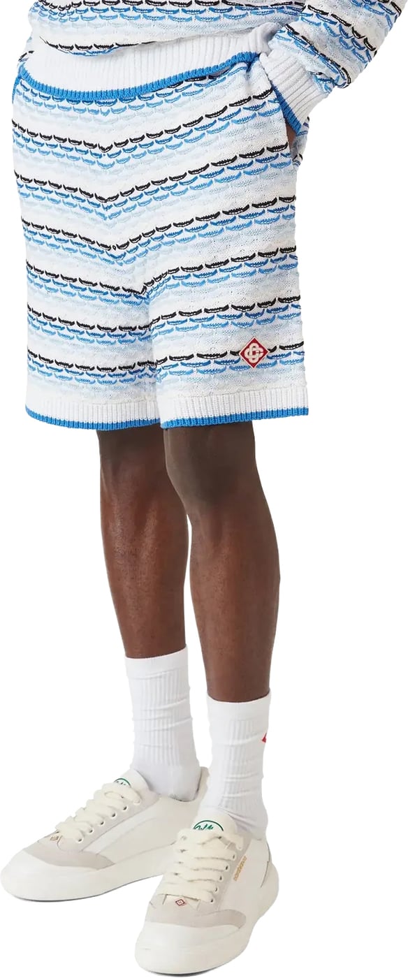 short knit blue white