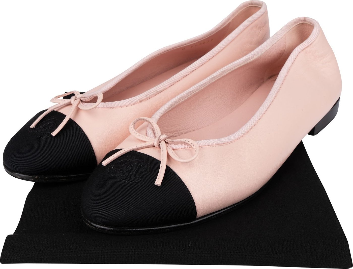 Chanel Pink Lambskin Fabric Cap Toe CC Ballerina Flats (41)