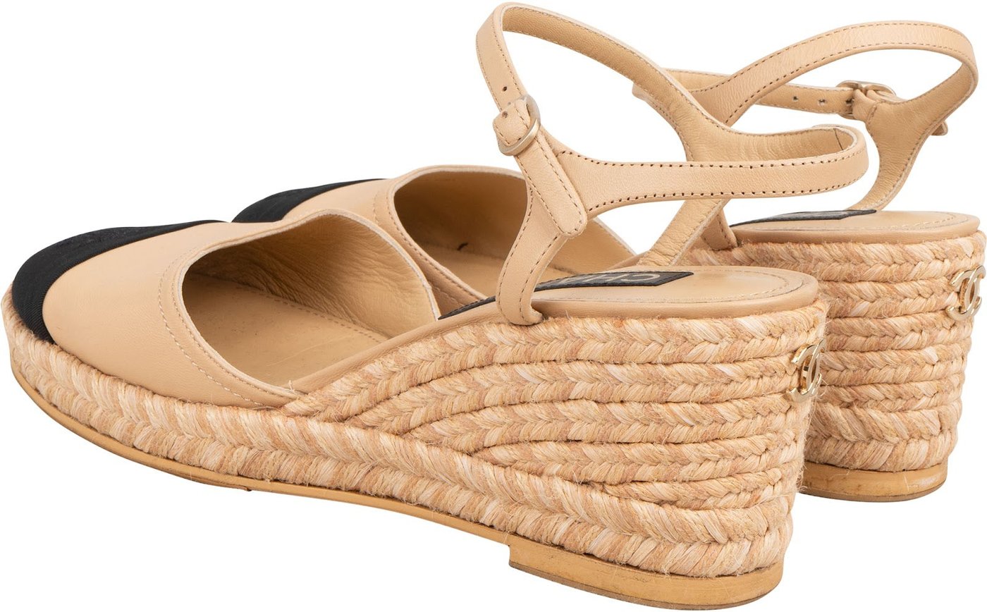 Chanel Beige Leather Cap Toe CC Tweed Wedge Espadrilles Sandals (40)