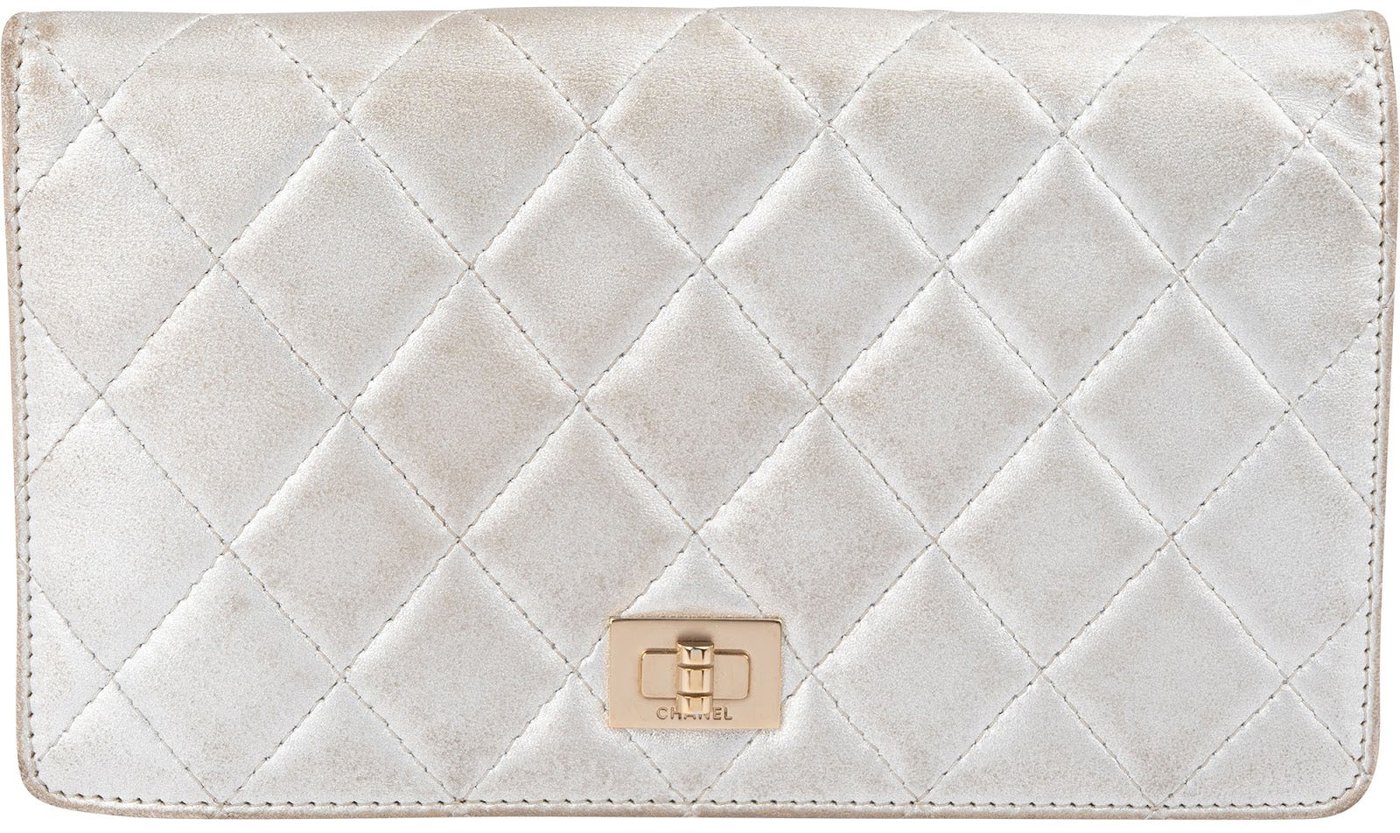 Chanel Silver Metallic Quilted Lambskin 2.55 Reissue Flap Wallet